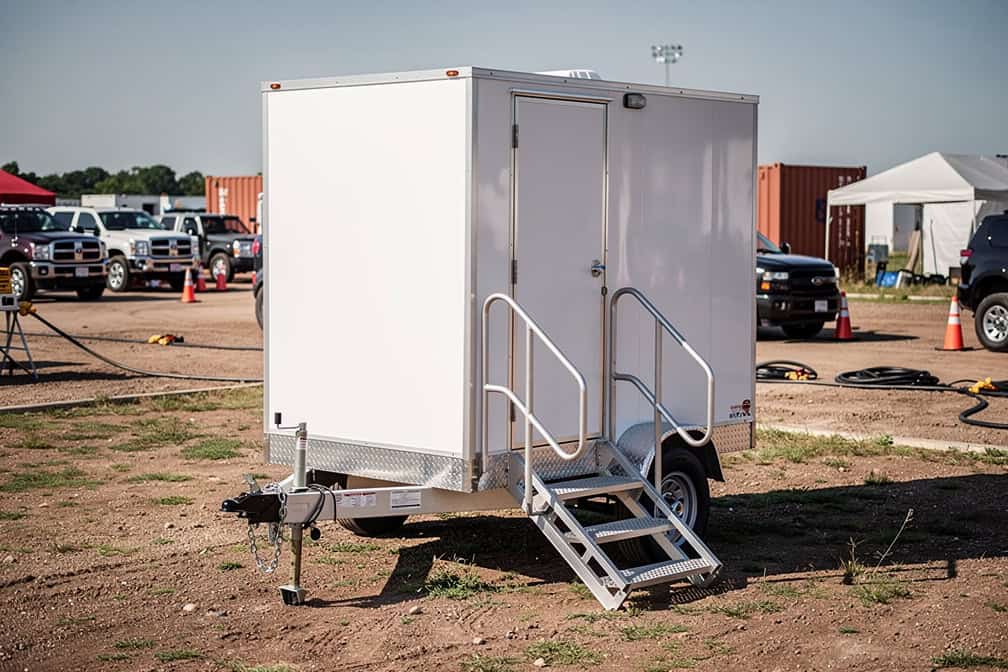 Emergency restroom trailer in a response field